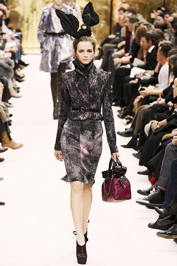 louis vuitton automne hiver 2009-10|Louis Vuitton Fall 2009 Ready.